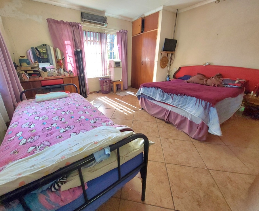 3 Bedroom Property for Sale in Mamogaleskraal AH North West